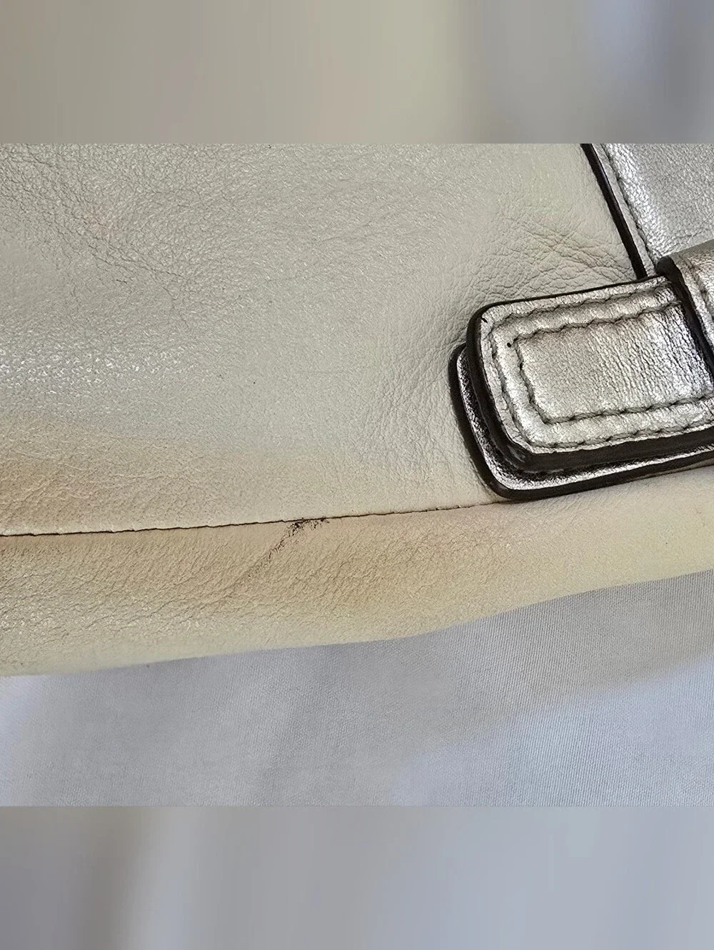 Coach Soho Lynn F19453 Cream Metallic Leather Hobo Bag Y2K